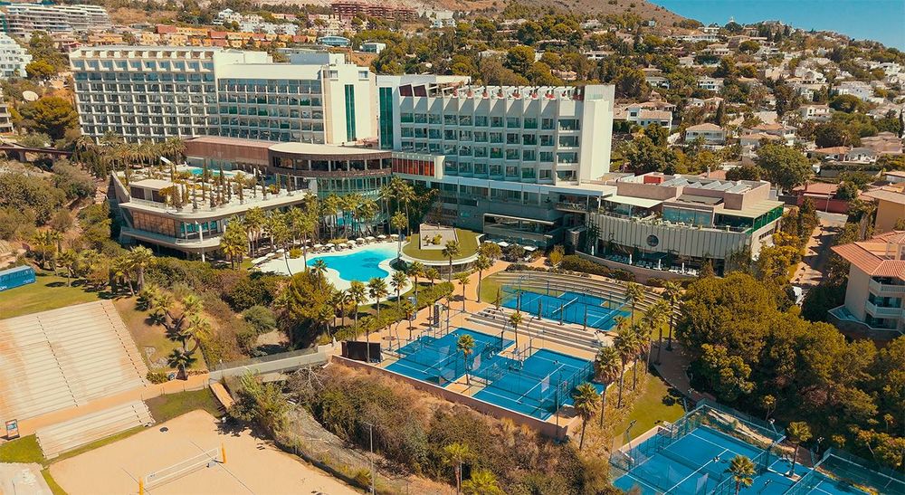 Padel Travel Weekend Camps - Malaga