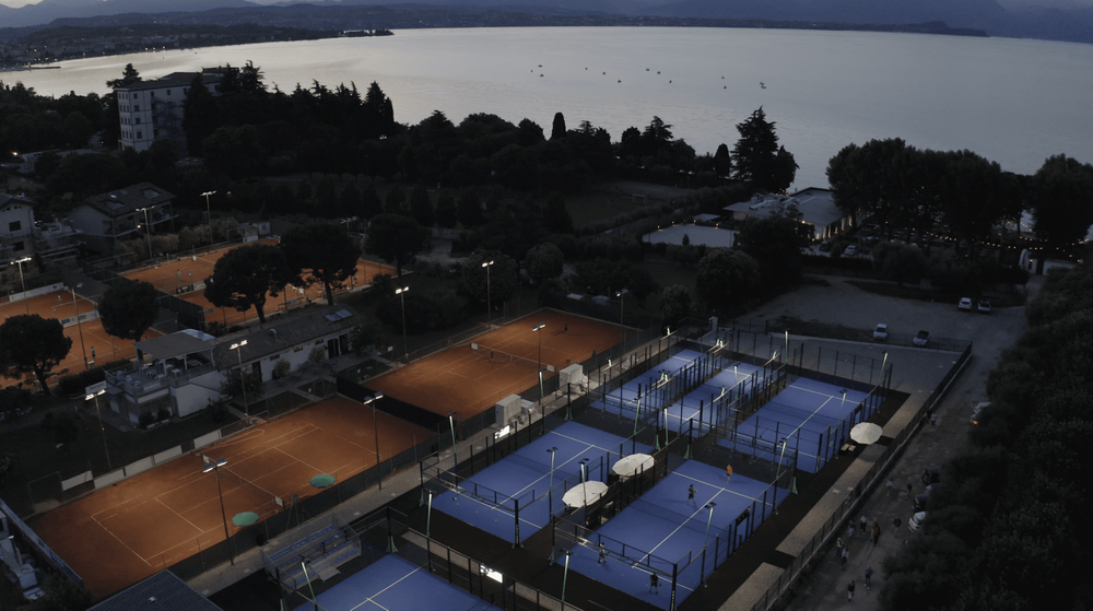 Viaggio di gruppo sul Lago di Garda - Padel, lago e nuovi amici